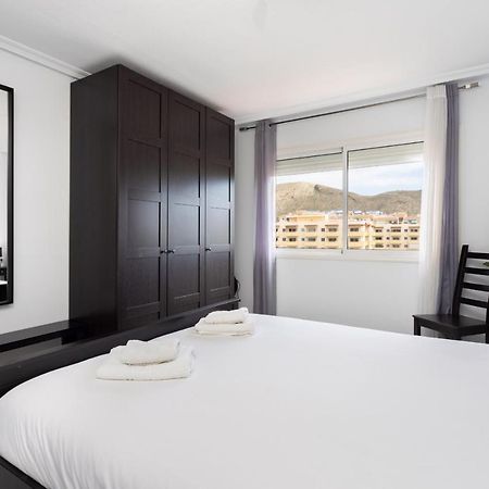 Black And White Apartment Free Wifi 로스크리스티아노스 외부 사진